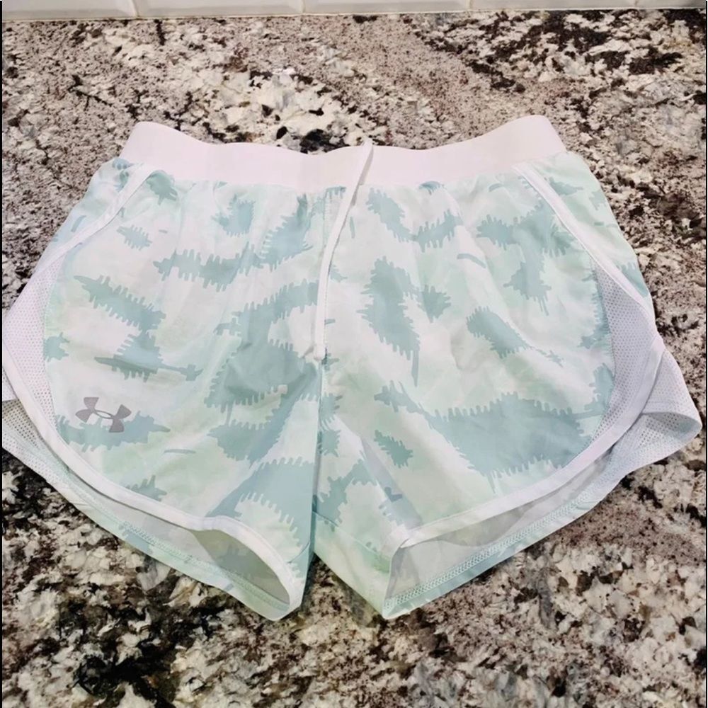Under Armour Shorts Size Small